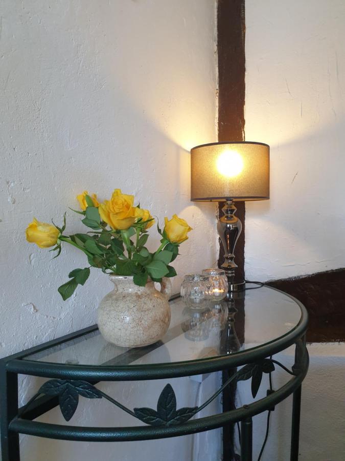 De Oude Pastorie Bed & Breakfast La Celle-En-Morvan Exterior photo